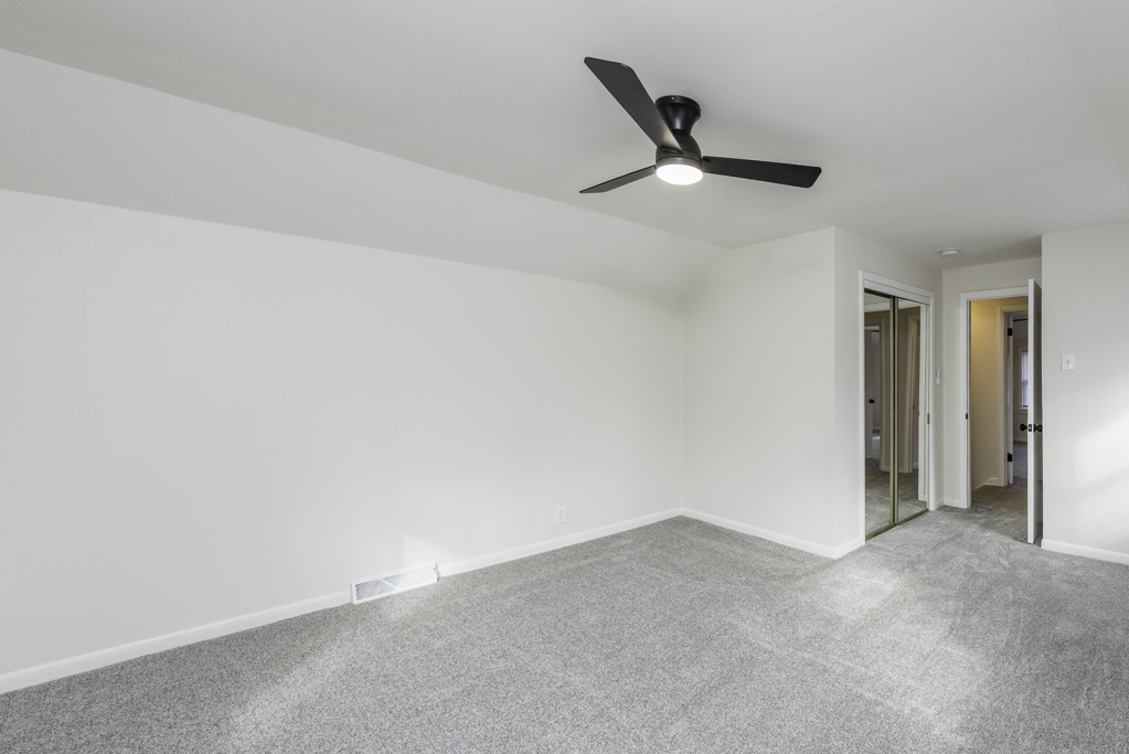 2415 Gilboa Avenue, Zion, IL 60099