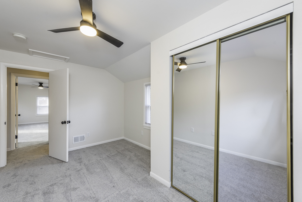 2415 Gilboa Avenue, Zion, IL 60099