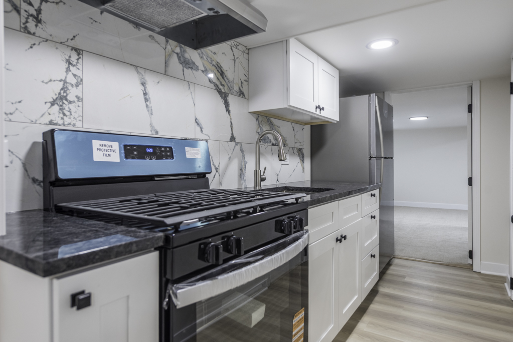 2415 Gilboa Avenue, Zion, IL 60099