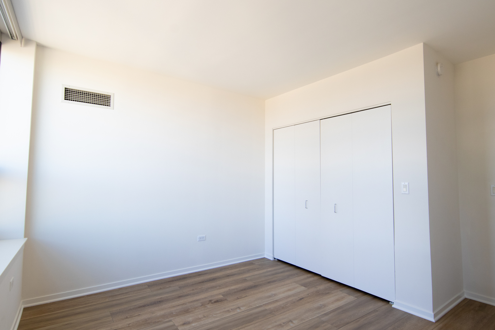 807 Davis Street #905, Evanston, IL 60201