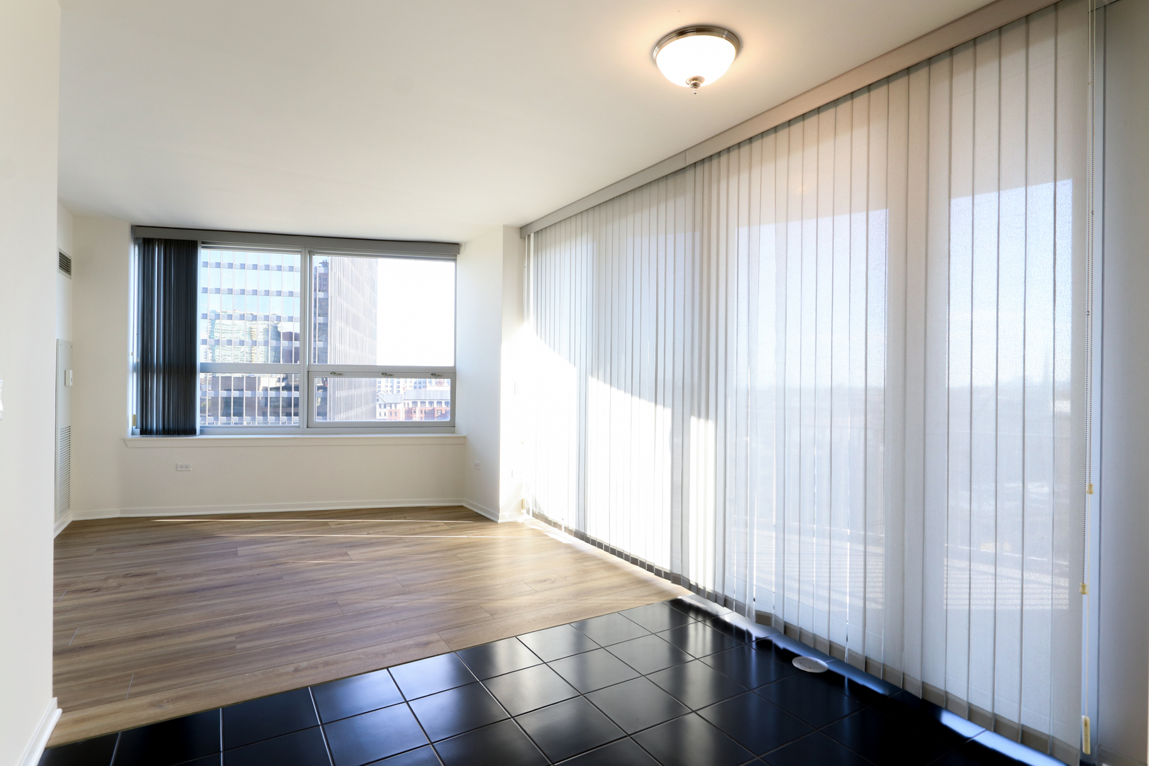 807 Davis Street #905, Evanston, IL 60201