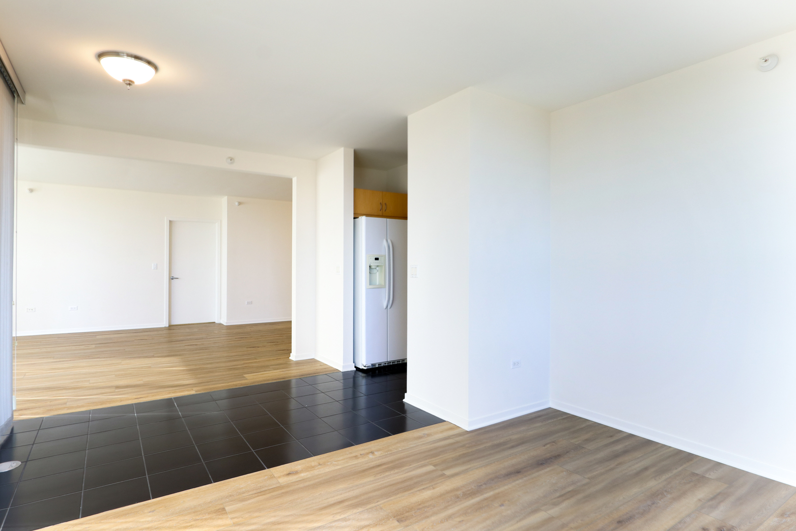 807 Davis Street #905, Evanston, IL 60201