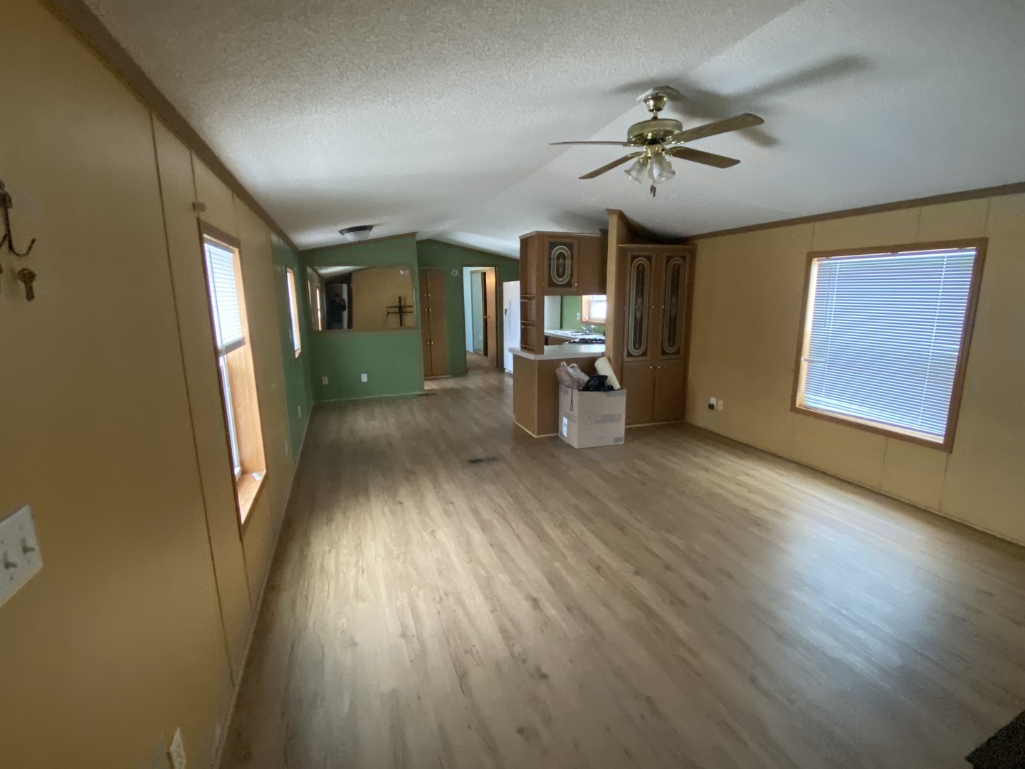 3408 JEN Avenue, Park City, IL 60085