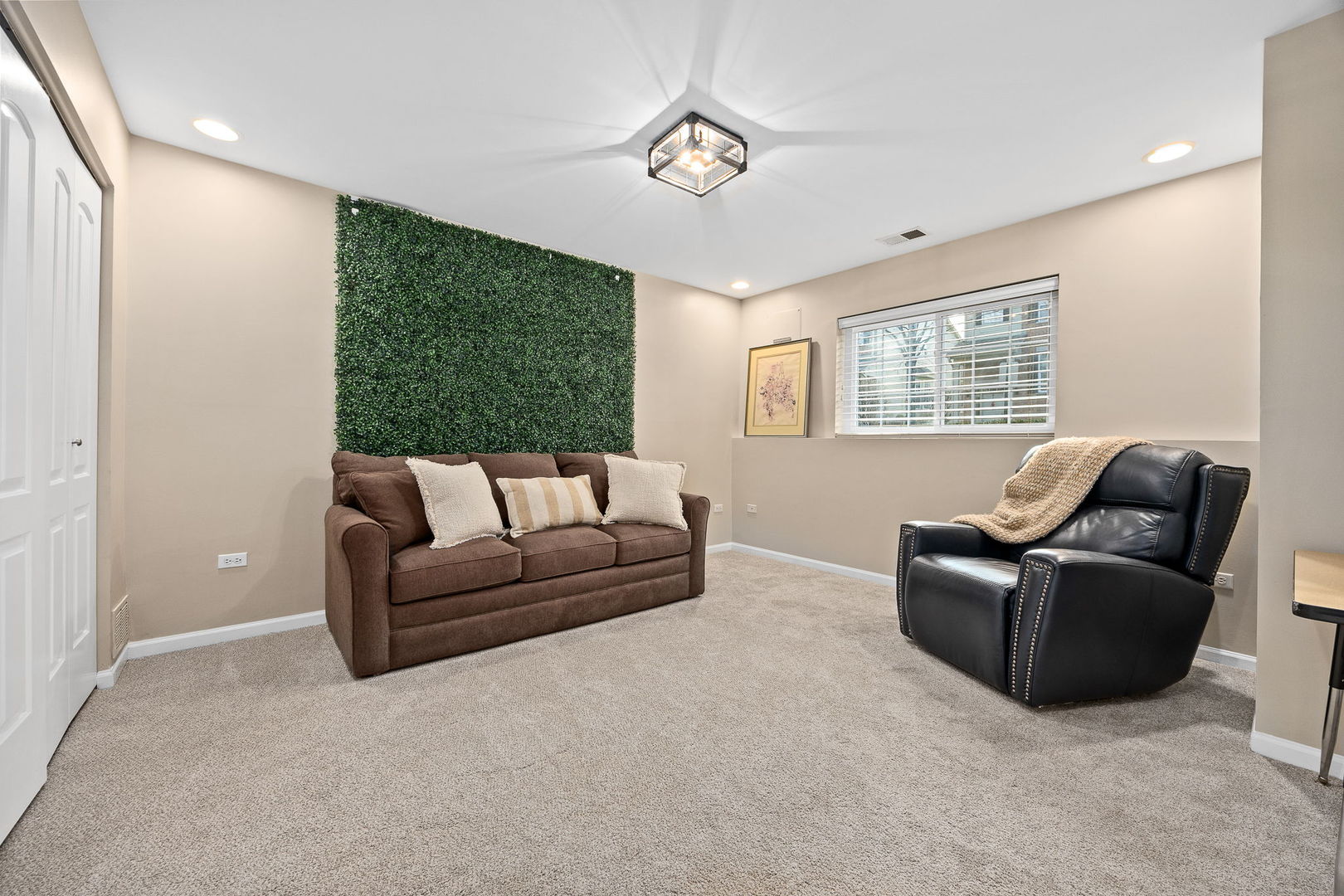 0S053 Lee Court, Winfield, IL 60190