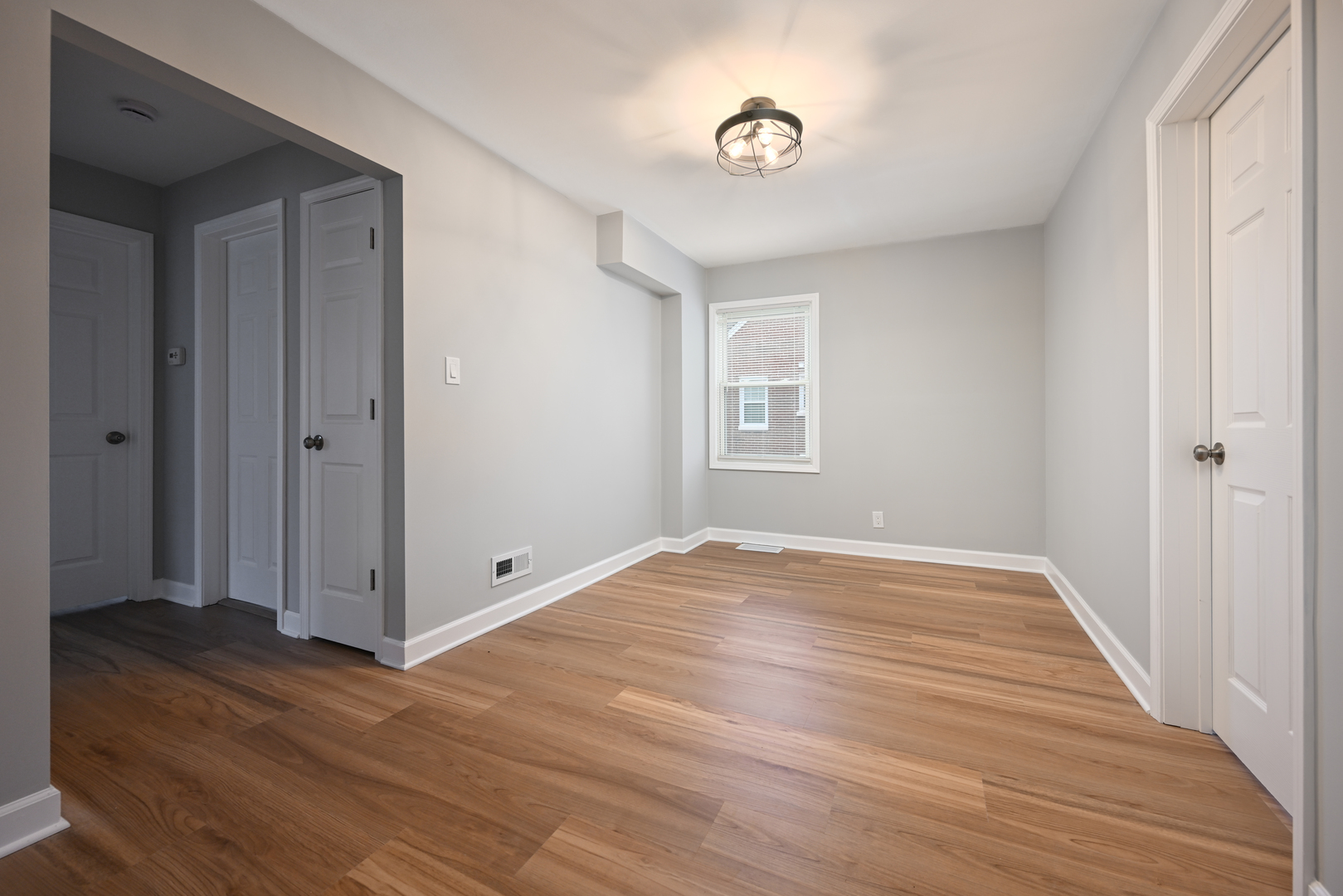 2316 N Hawthorne Avenue, Melrose Park, IL 60164