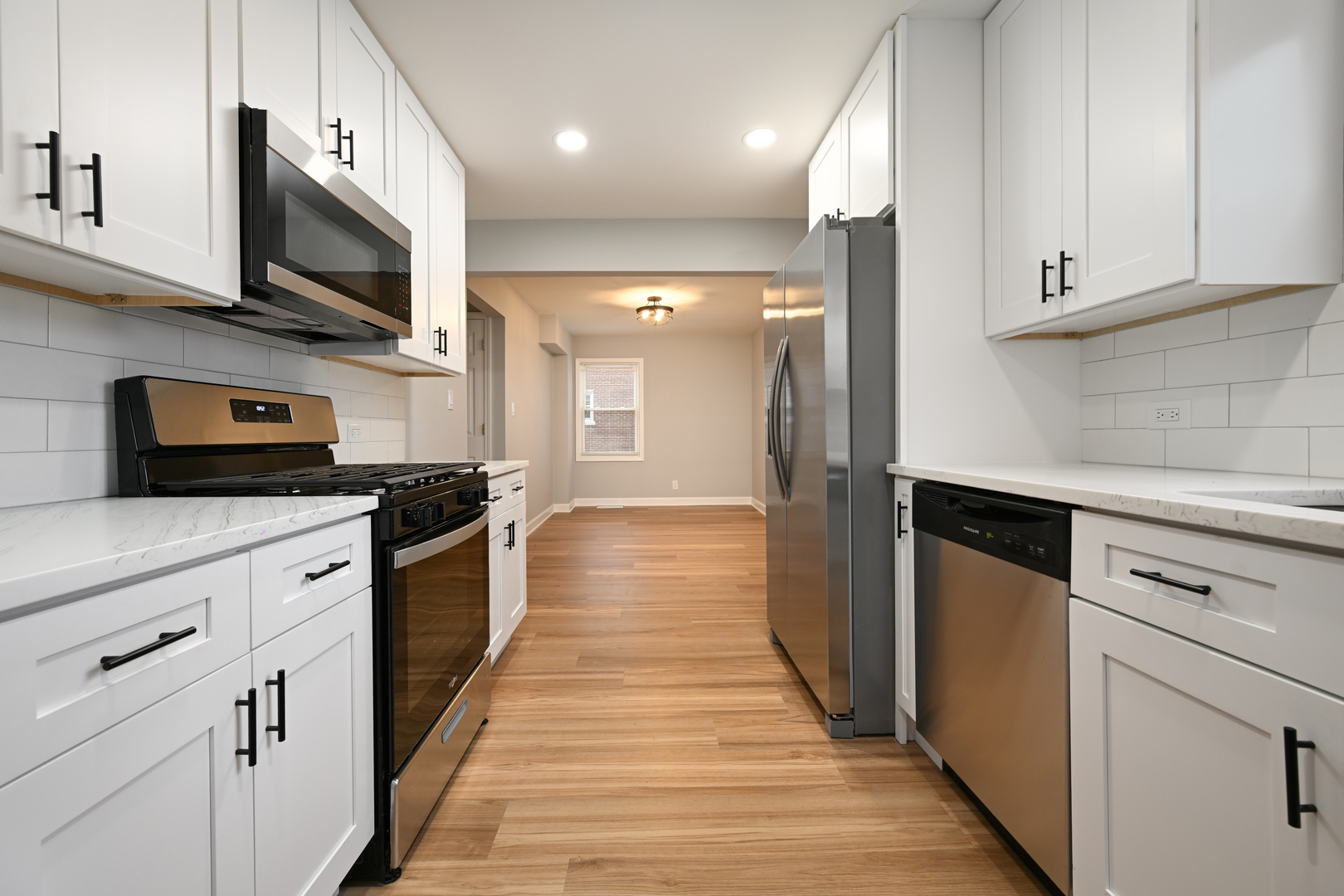 2316 N Hawthorne Avenue, Melrose Park, IL 60164