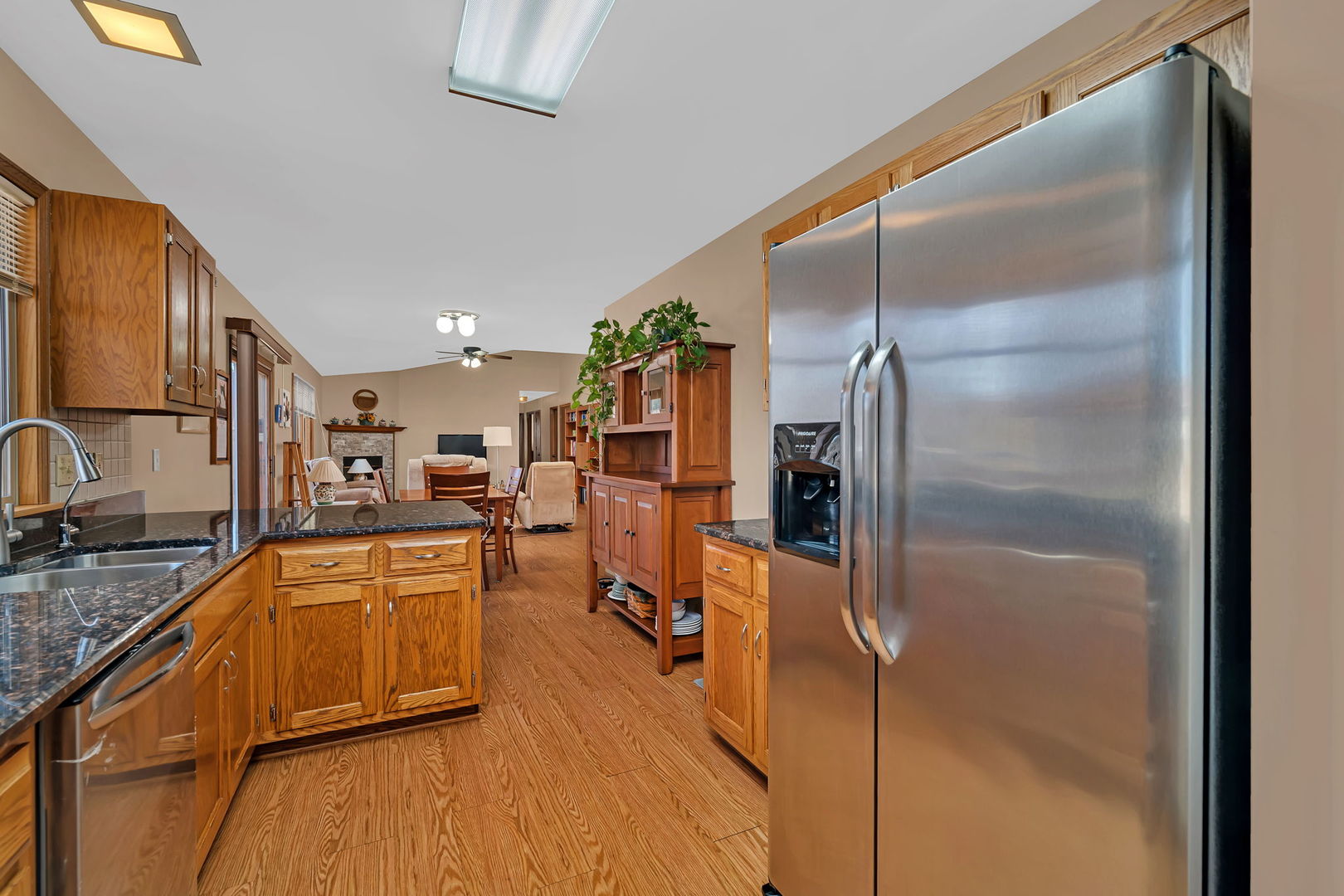 214 Deerpath Drive, Minooka, IL 60447