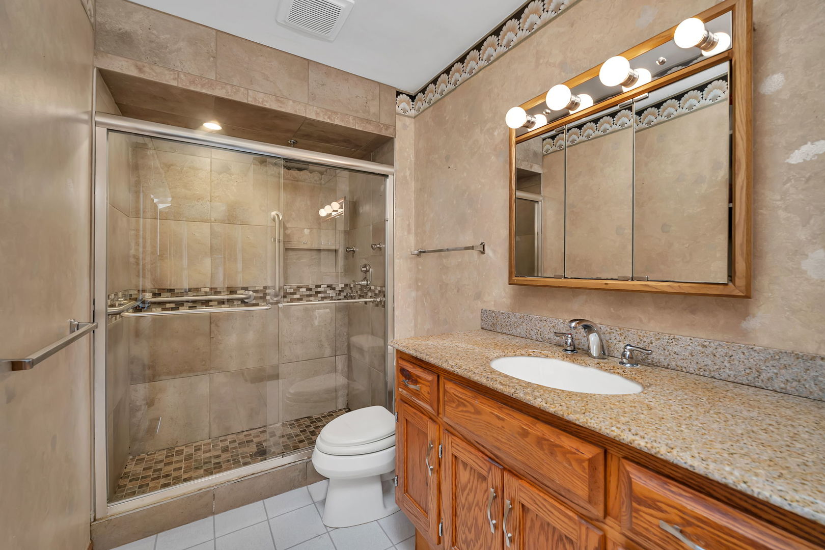 214 Deerpath Drive, Minooka, IL 60447