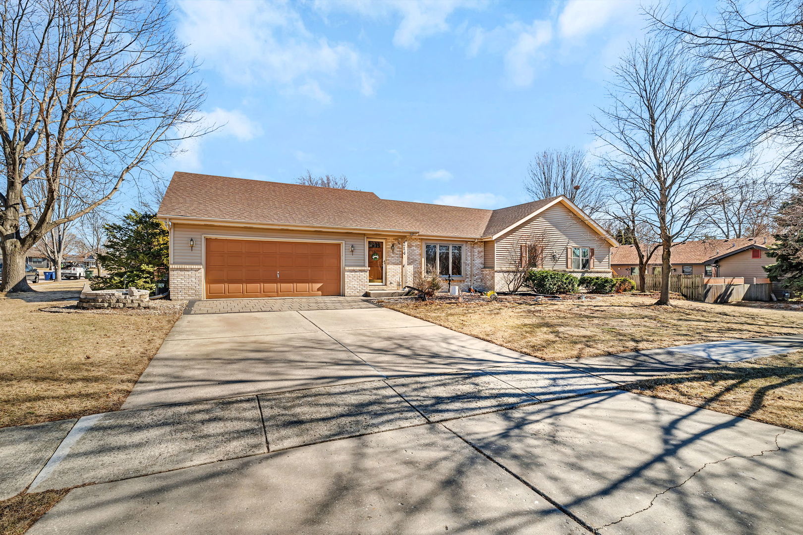 214 Deerpath Drive, Minooka, IL 60447
