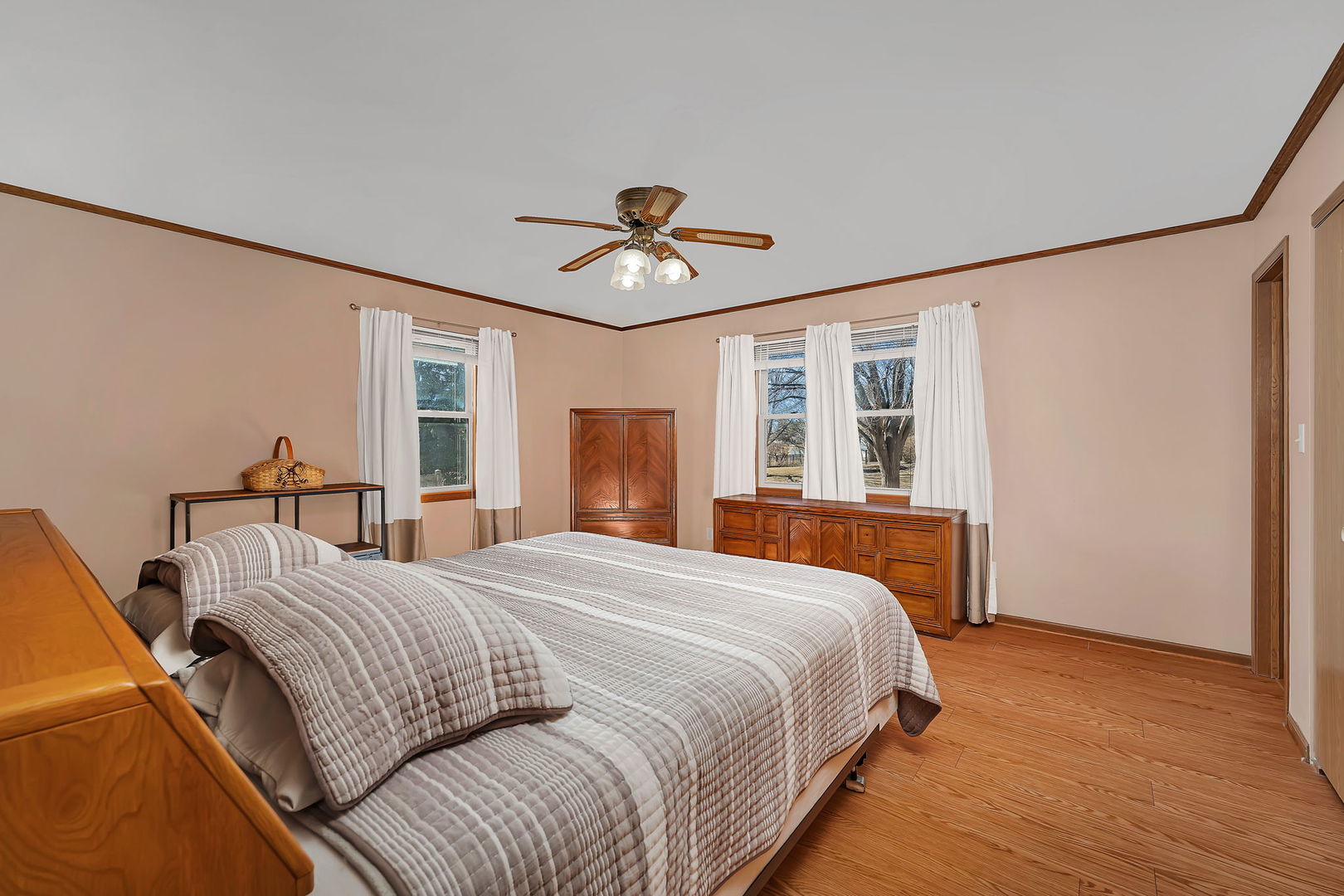 214 Deerpath Drive, Minooka, IL 60447