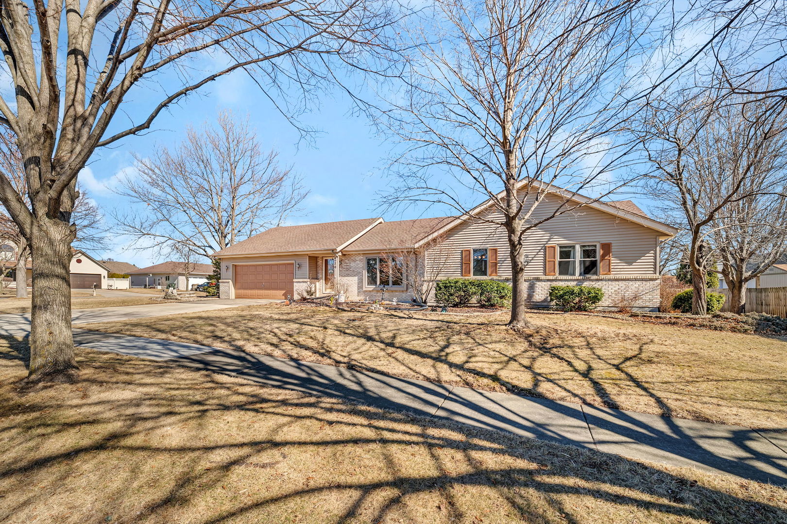 214 Deerpath Drive, Minooka, IL 60447