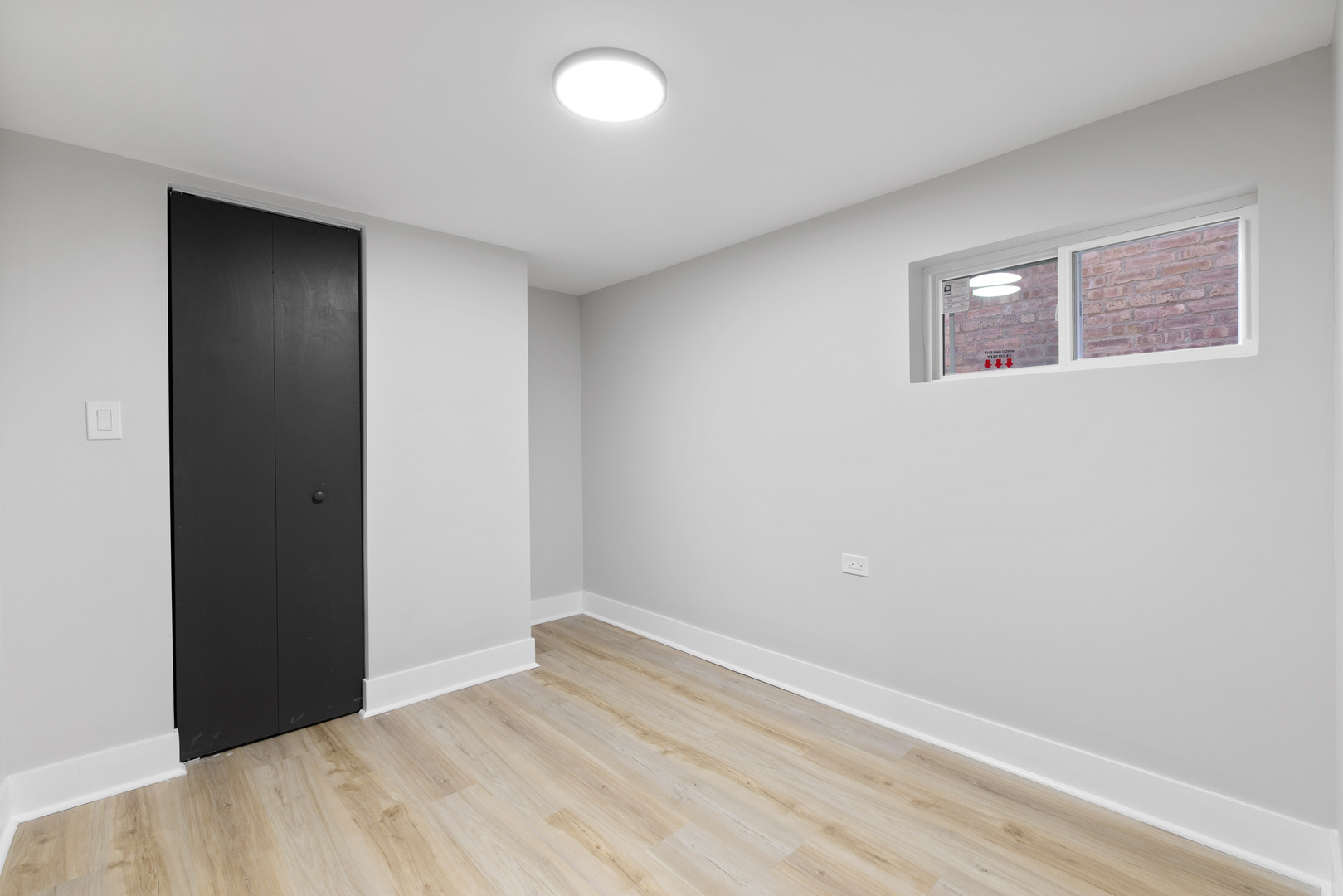 2964 W Columbus Avenue, Chicago, IL 60652