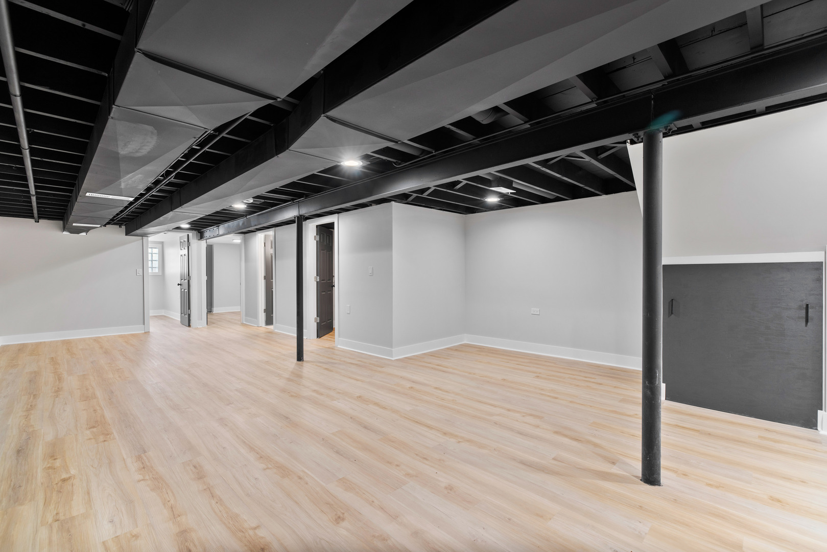 2964 W Columbus Avenue, Chicago, IL 60652