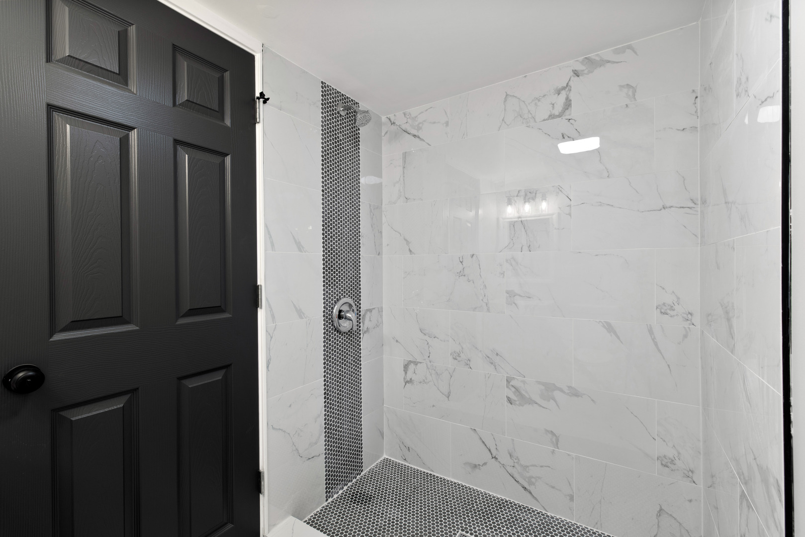 2964 W Columbus Avenue, Chicago, IL 60652