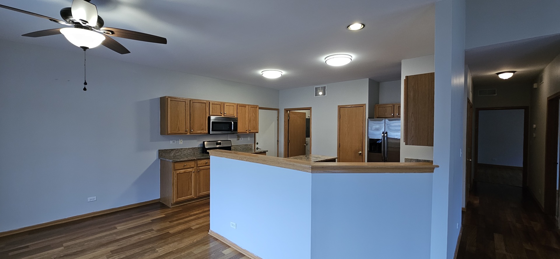 1036 Woodview Court #1036, Aurora, IL 60502