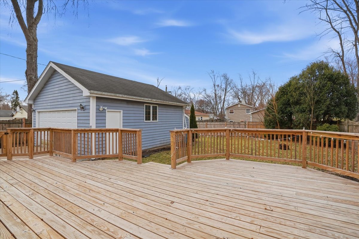 509 Bonniebrook Avenue, Mundelein, IL 60060