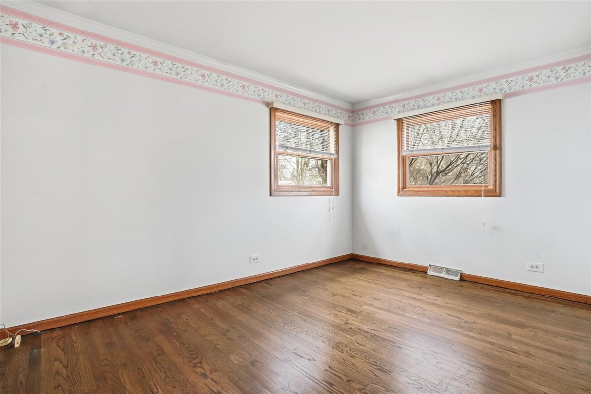 509 Bonniebrook Avenue, Mundelein, IL 60060