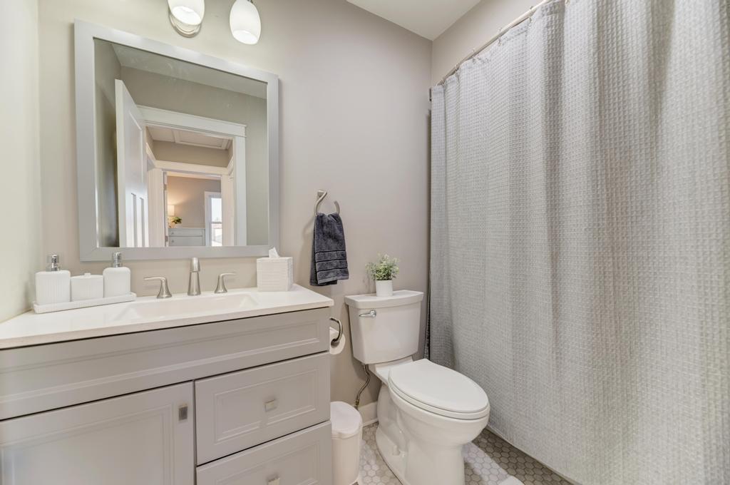 1754 Hemlock Drive, Glendale Heights, IL 60139