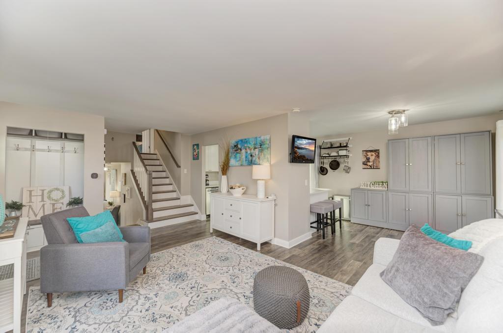 1754 Hemlock Drive, Glendale Heights, IL 60139