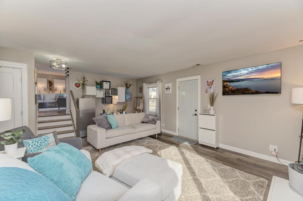 1754 Hemlock Drive, Glendale Heights, IL 60139