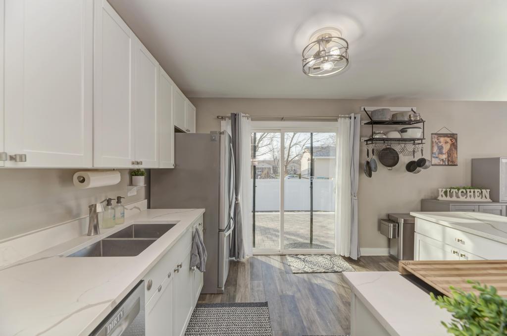 1754 Hemlock Drive, Glendale Heights, IL 60139