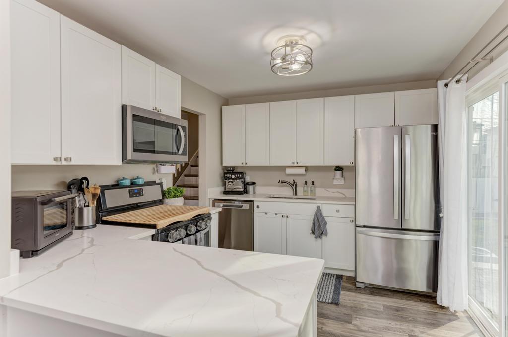 1754 Hemlock Drive, Glendale Heights, IL 60139