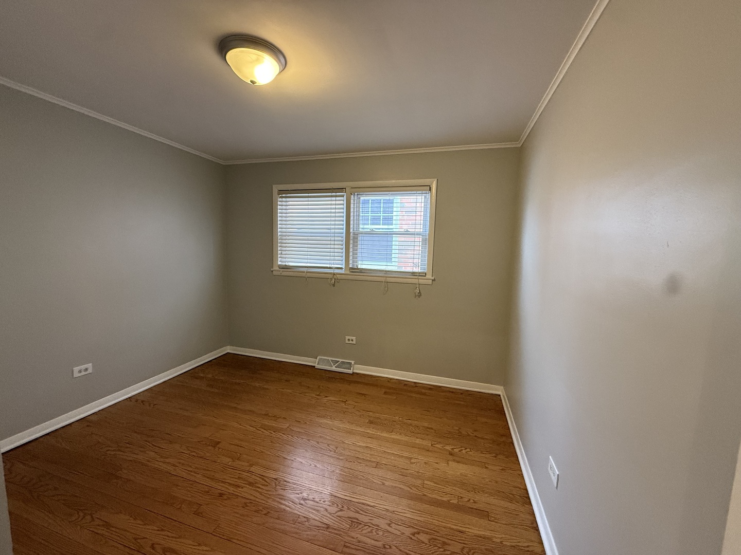 10348 S Rhodes Avenue, Chicago, IL 60628