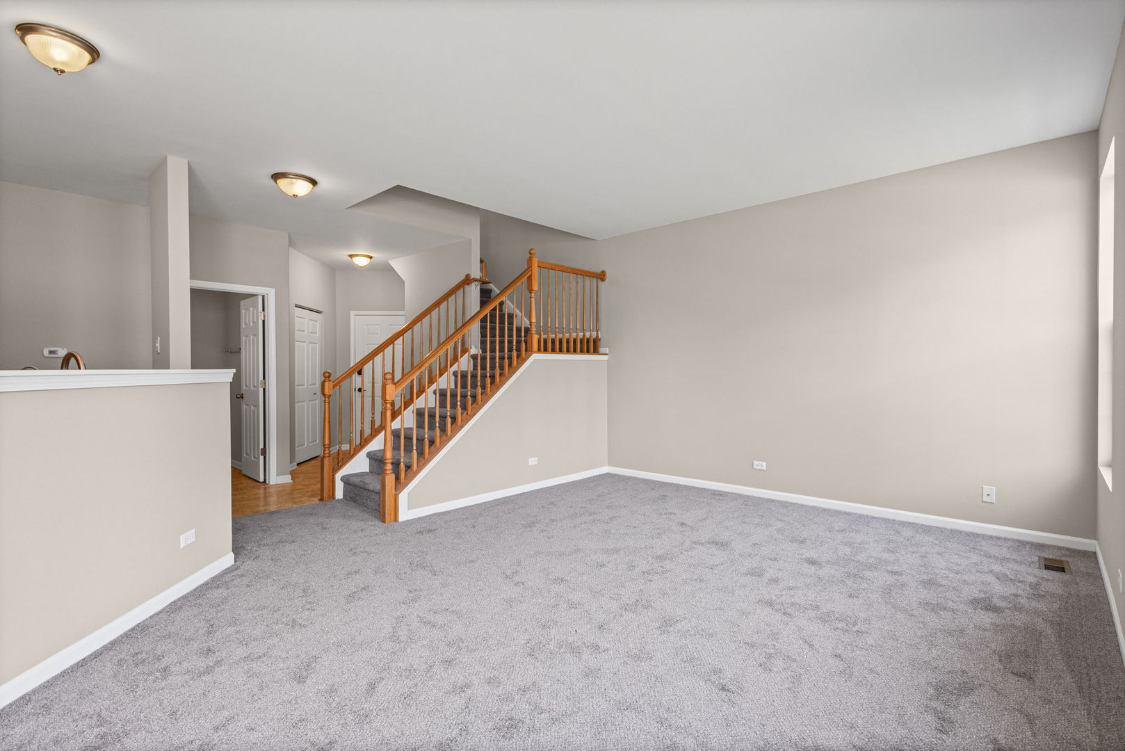 535 N Red Deer Road #535, Round Lake, IL 60073