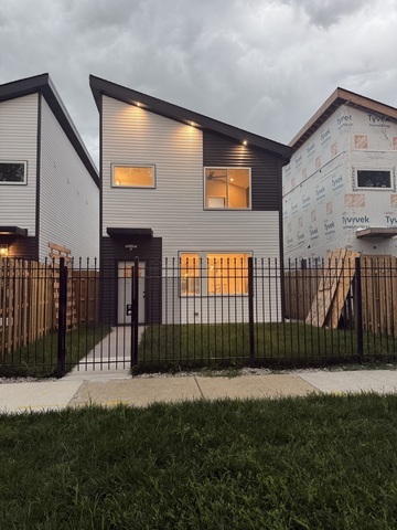 306 N Lockwood Avenue, Chicago, IL 60644