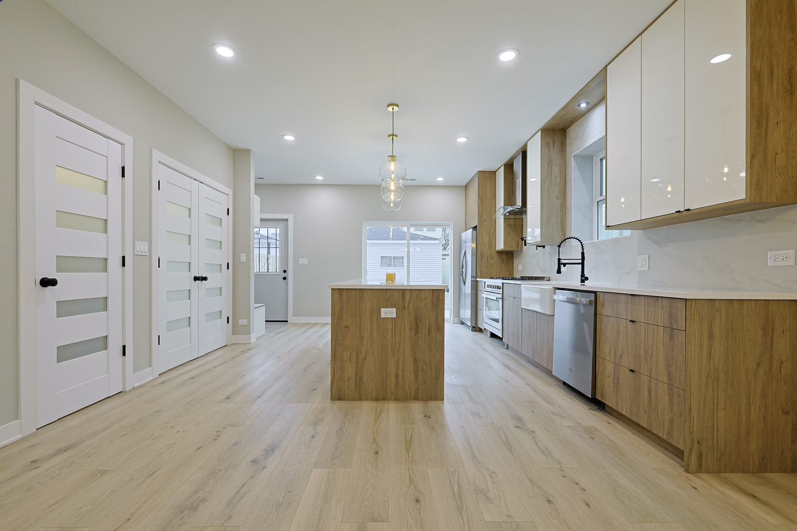 306 N Lockwood Avenue, Chicago, IL 60644