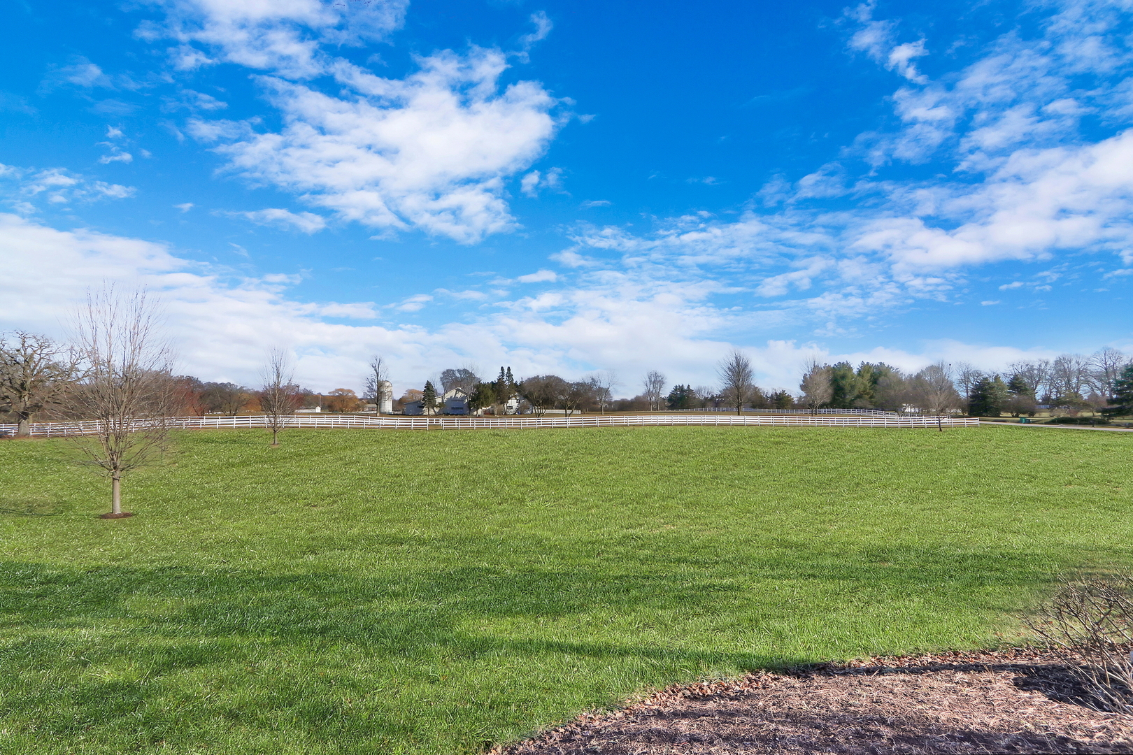 37274 N Black Velvet Lane, Wadsworth, IL 60083