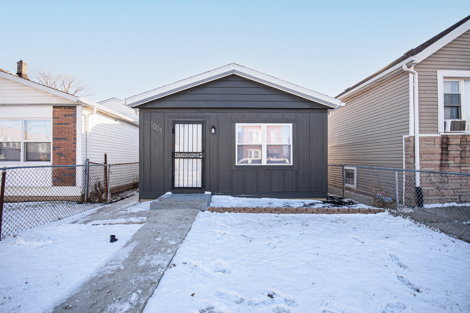 1005 W 103rd Street, Chicago, IL 60643