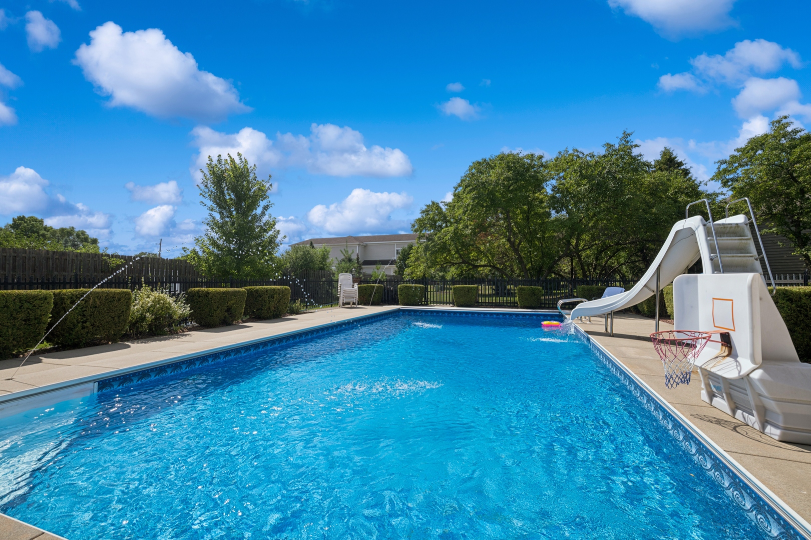 6409 Davidson Court, Gurnee, IL 60031