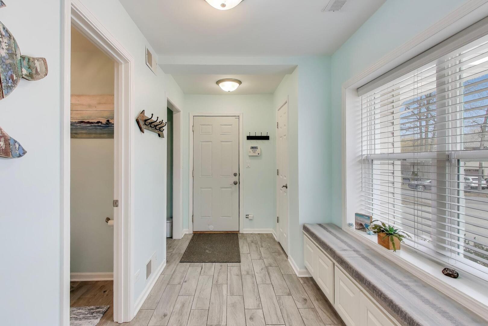 1127 Timber Trails Road, Downers Grove, IL 60516