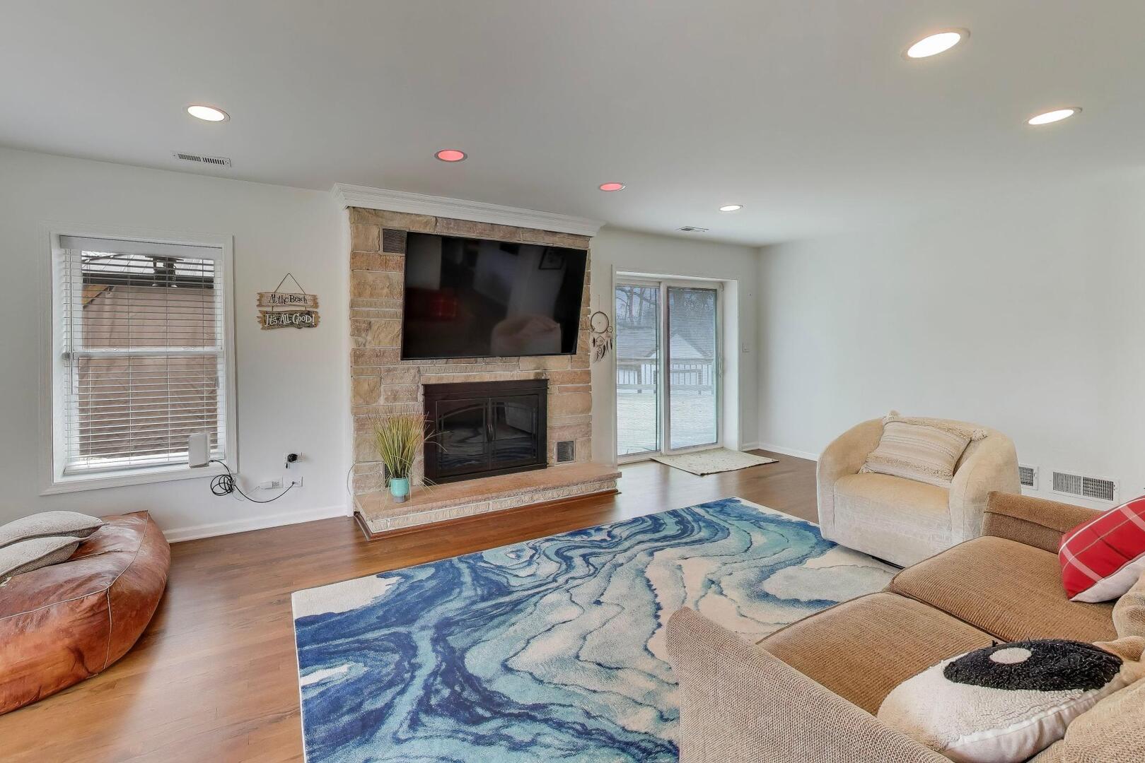 1127 Timber Trails Road, Downers Grove, IL 60516