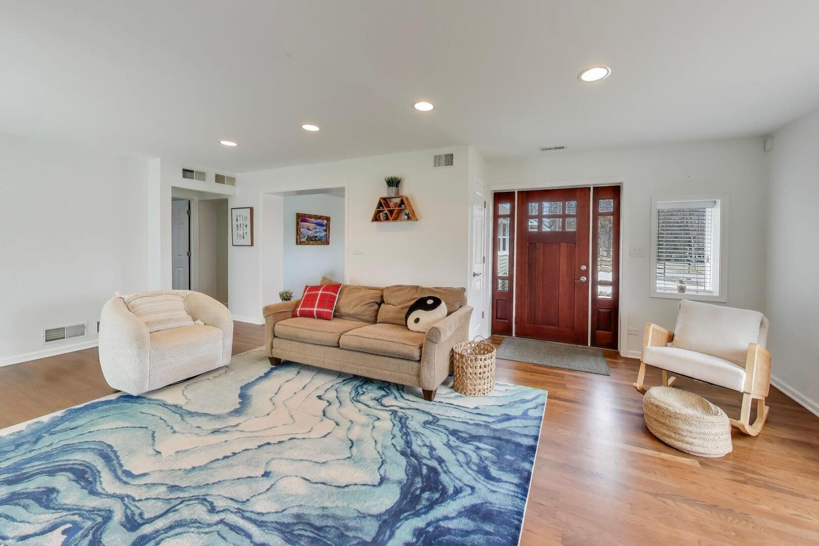 1127 Timber Trails Road, Downers Grove, IL 60516