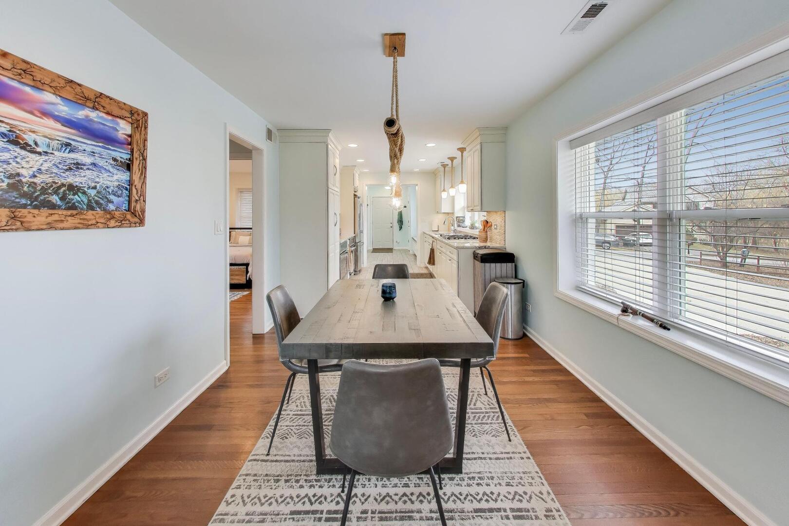 1127 Timber Trails Road, Downers Grove, IL 60516