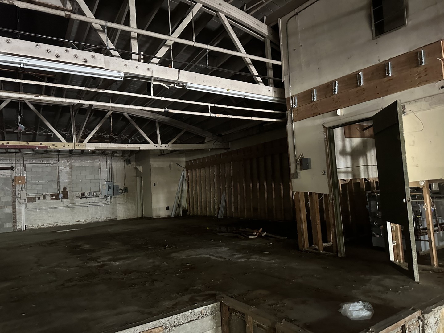 2243 W 95th Street, Chicago, IL 60643