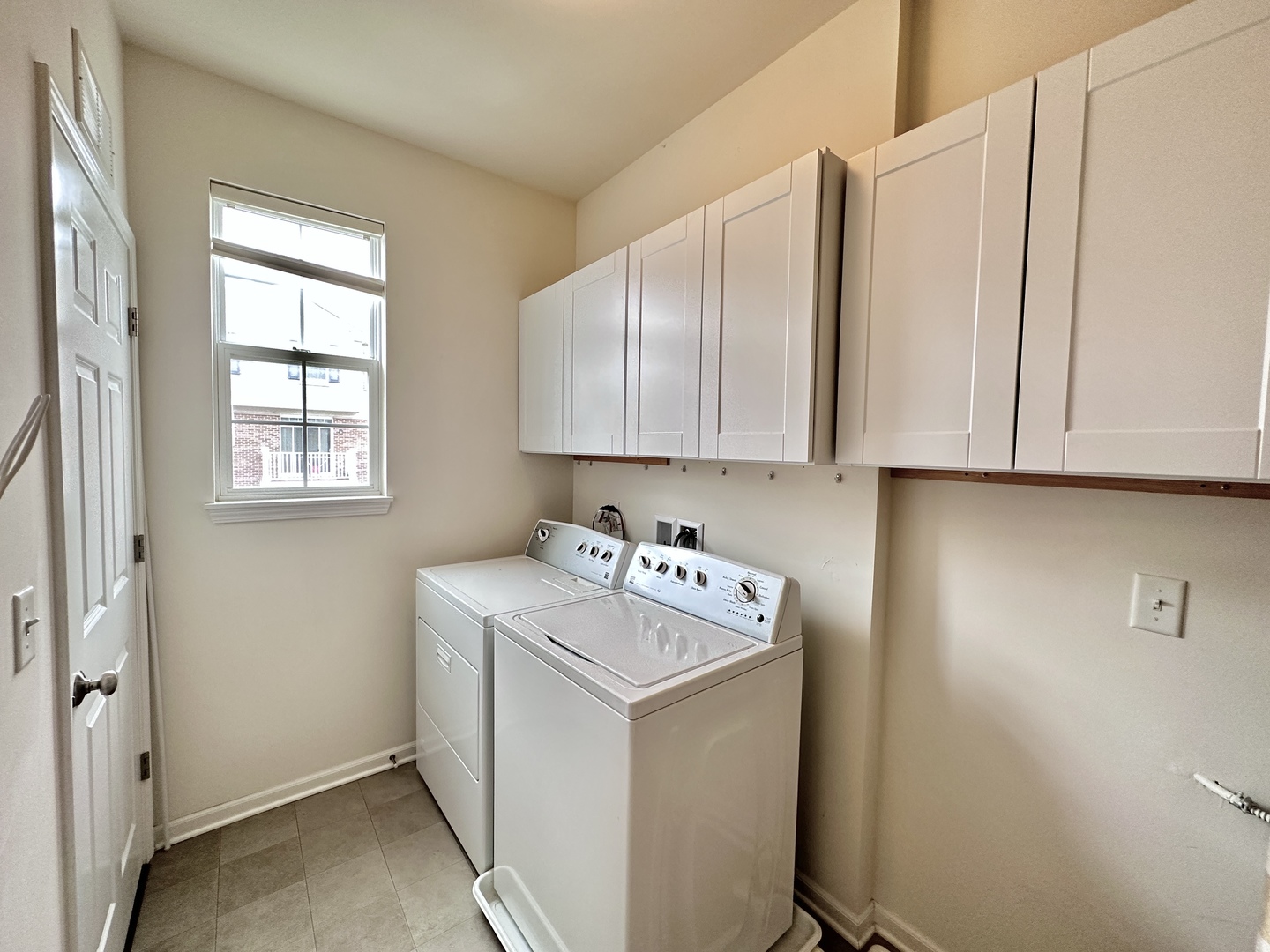 Naperville, IL 60540