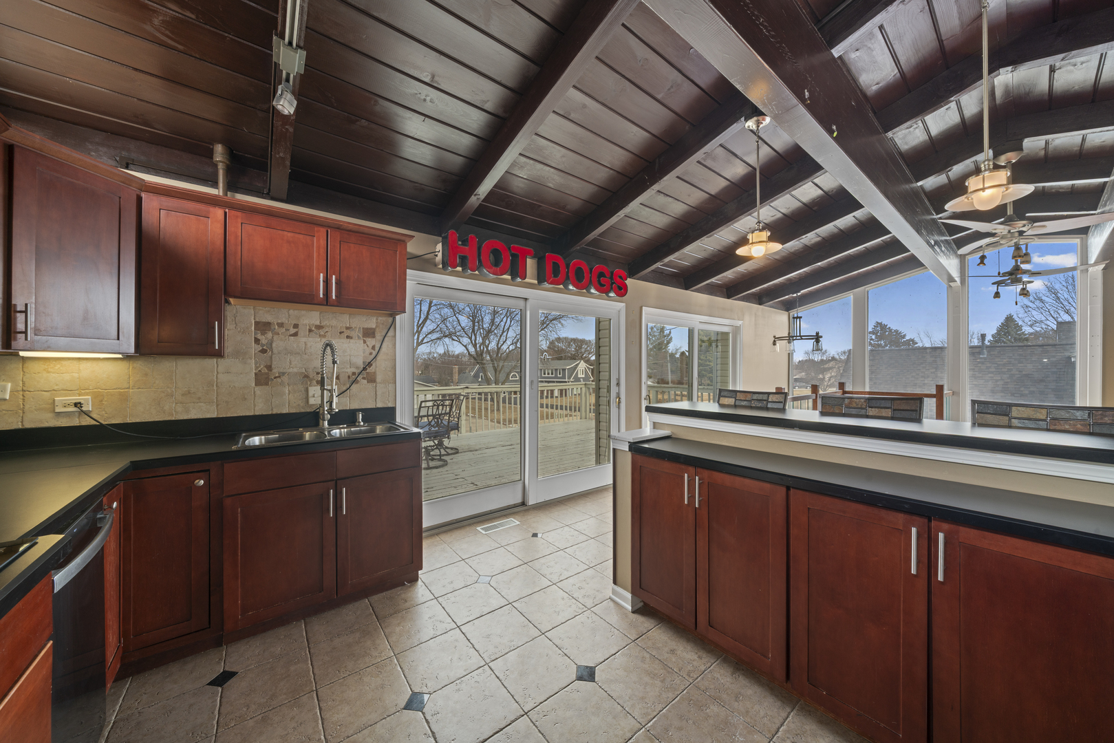 1740 Holiday Drive, Lake Holiday, IL 60548