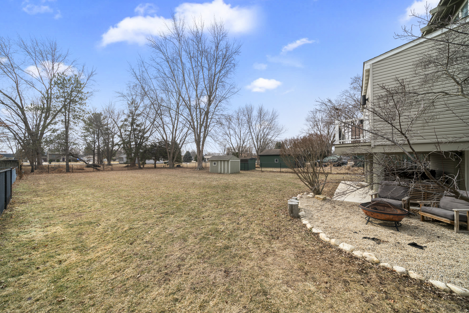 1740 Holiday Drive, Lake Holiday, IL 60548