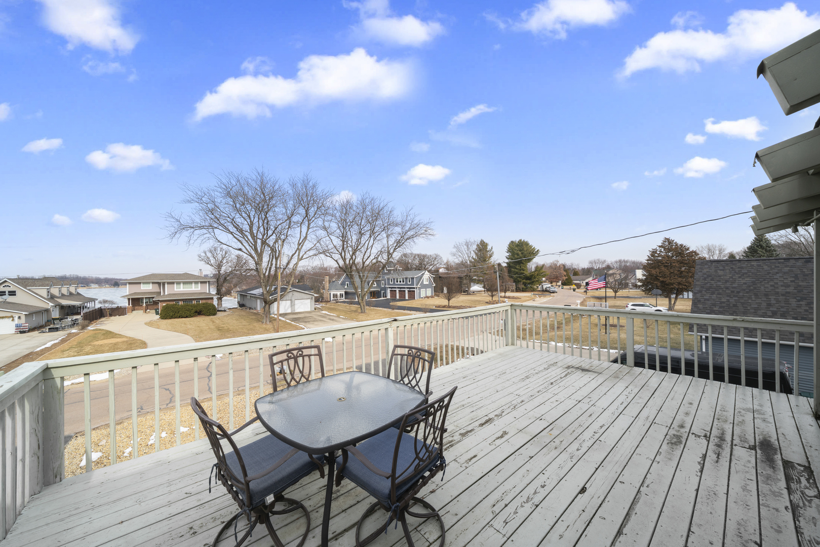 1740 Holiday Drive, Lake Holiday, IL 60548