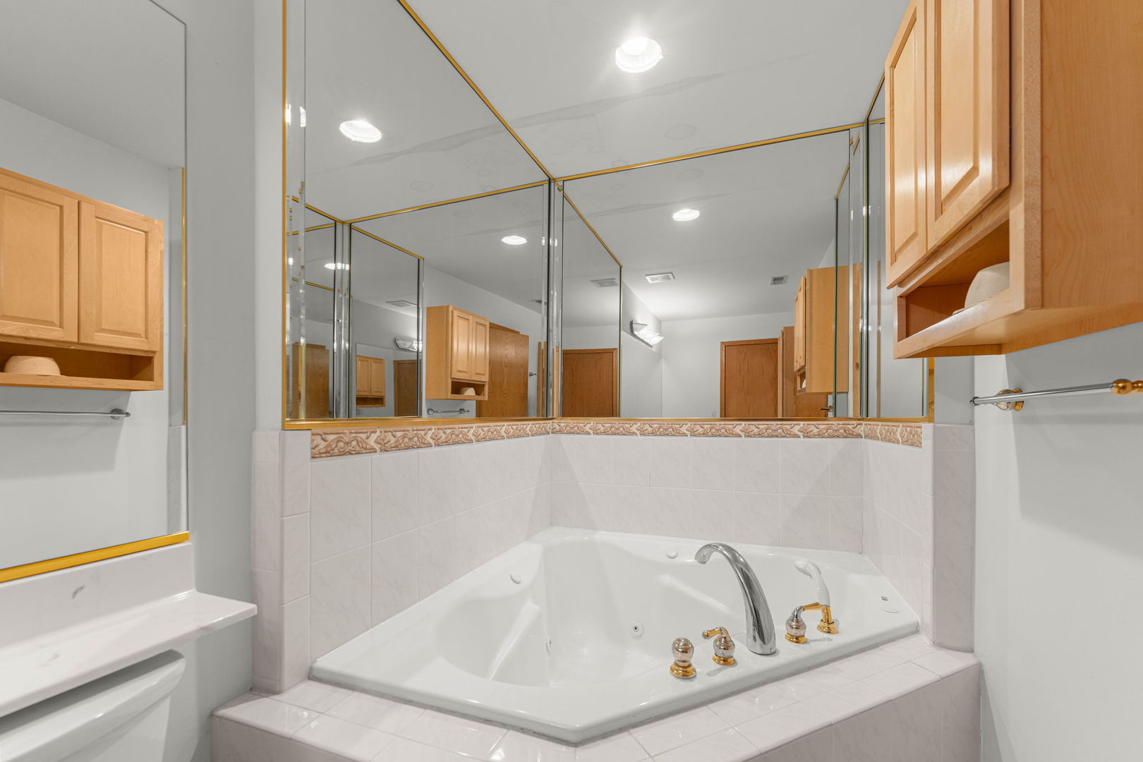 7035 168th Street, Tinley Park, IL 60477