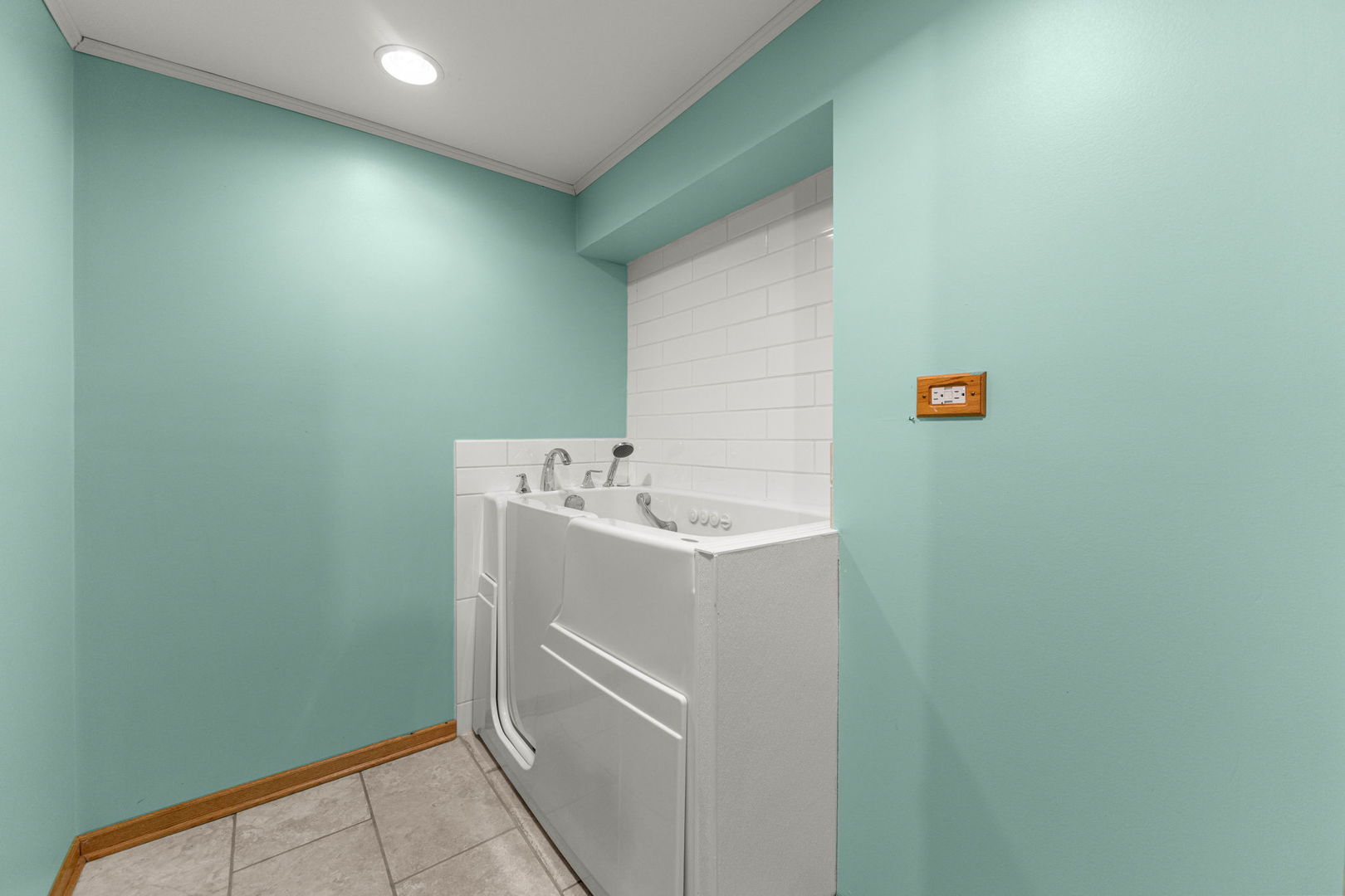 7035 168th Street, Tinley Park, IL 60477