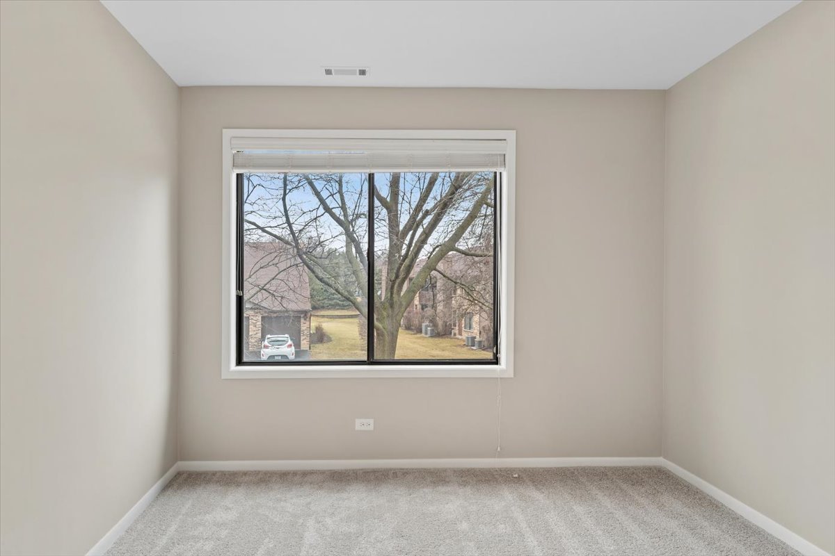 6227 Trinity Drive #2-B, Lisle, IL 60532