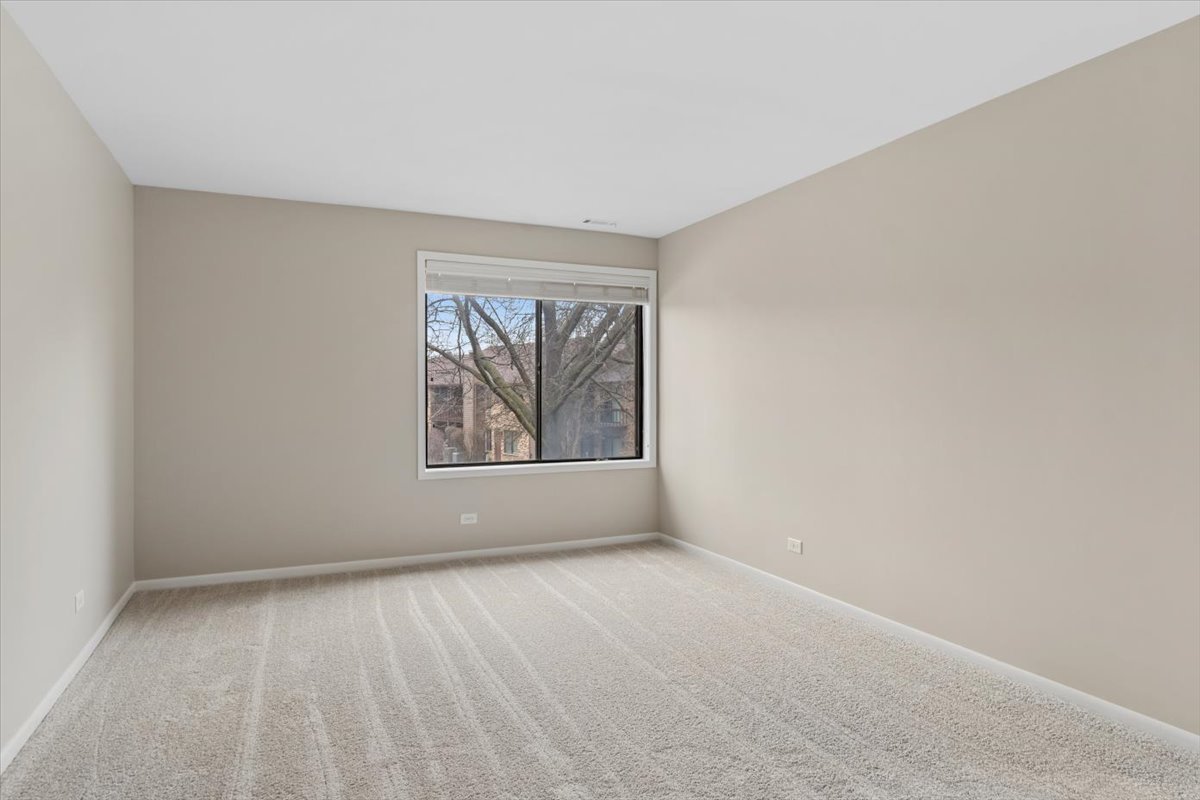 6227 Trinity Drive #2-B, Lisle, IL 60532