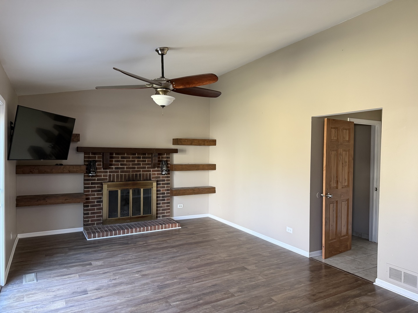 776 W Appletree Lane, Bartlett, IL 60103