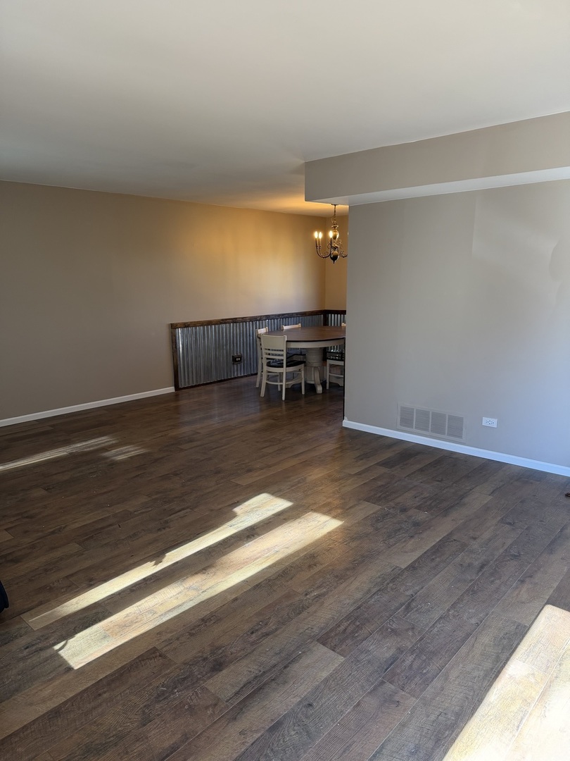 776 W Appletree Lane, Bartlett, IL 60103