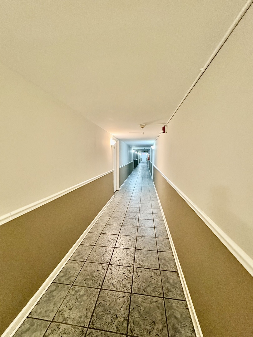 1557 Jill Court #104, Glendale Heights, IL 60139