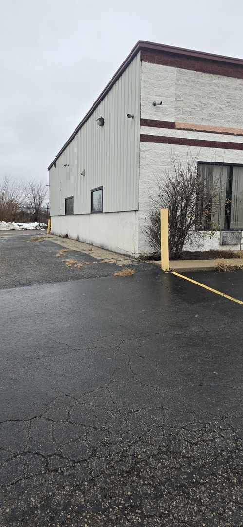 4410 Il Route 176 Highway #15, Crystal Lake, IL 60014